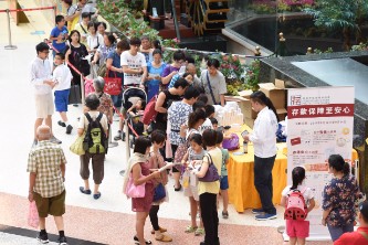 于住宅购物商场举办存保计划专题宣传活动